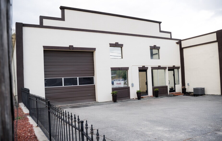 More Photos Of 130 E Dekalb St, Camden Auto Repair For Sale