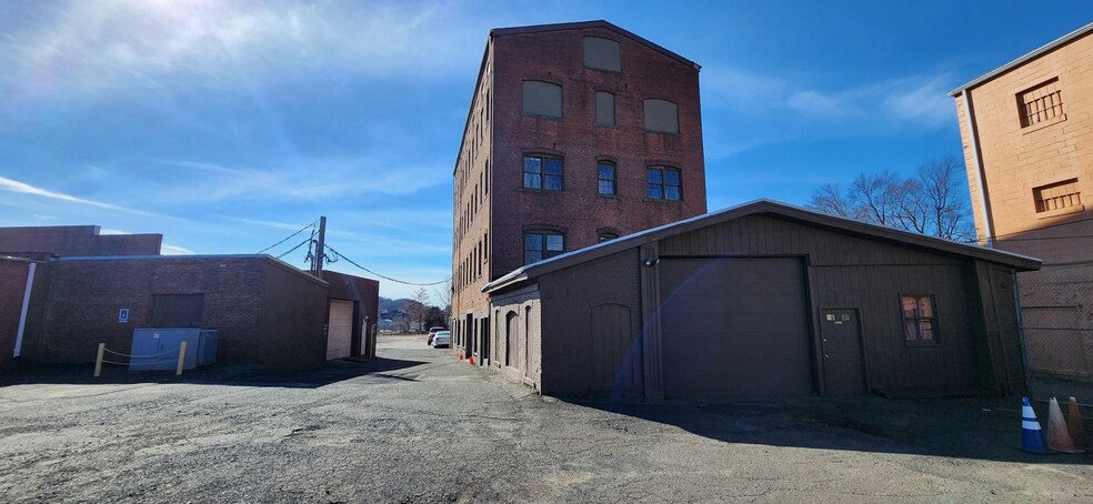 More Photos Of 5 Cross St, Meriden Warehouse For Sale