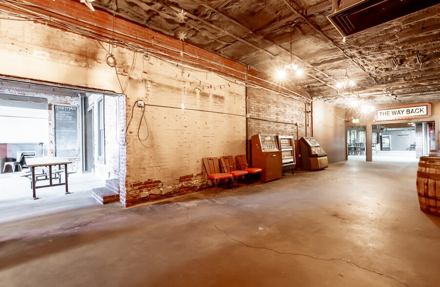 More Photos Of 1032 Story Ave, Louisville Bar For Lease