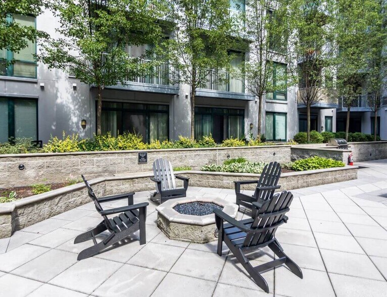 More Photos Of 121 Towne St, Stamford Apartments For Lease