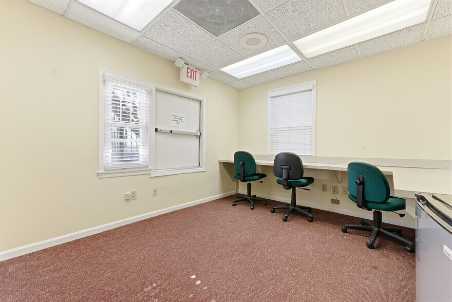 More Photos Of 1307 Stuyvesant Ave, Union Township Office For Sale