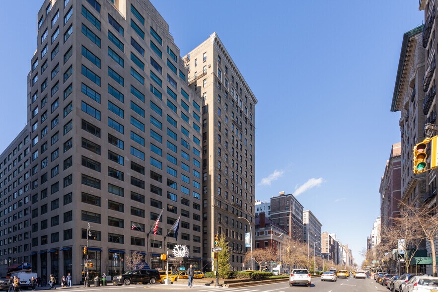 More Photos Of 550 Park Ave, New York Apartments For Sale