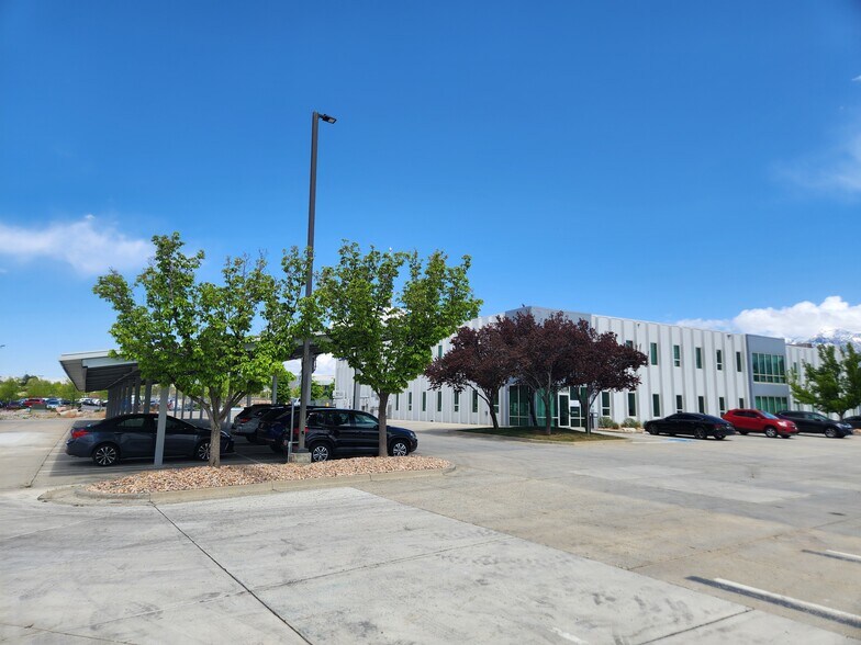 More Photos Of 12162 S Business Park Dr, Draper Office For Lease