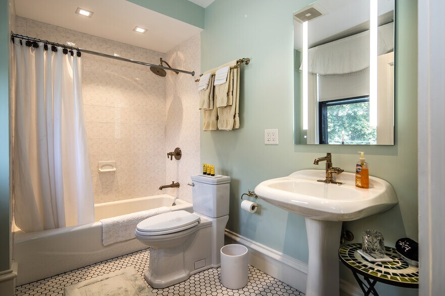 More Photos Of 70 N Main St, Rutland Hospitality For Sale