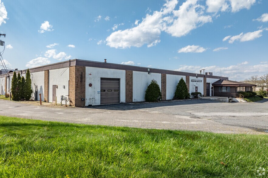 More Photos Of 2215 Allenwood Rd, Wall Township Industrial For Sale