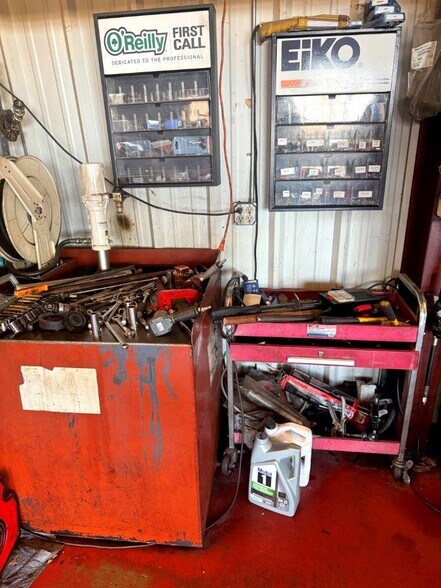 More Photos Of 2841 Old Franklin Tpke, Rocky Mount Auto Repair For Sale