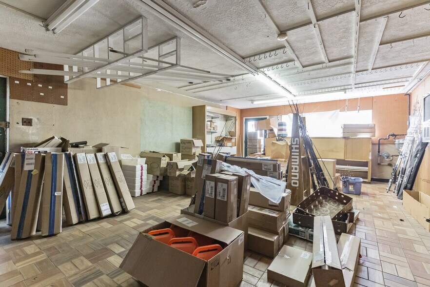 More Photos Of 4999 Linden Ave, Philadelphia General Retail For Sale