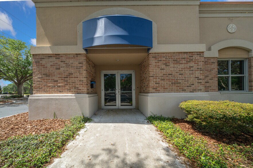 More Photos Of 5885 Central Ave, Saint Petersburg Office For Lease
