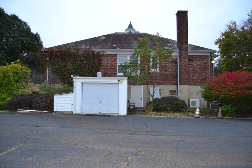 More Photos Of 2135 Rt-35, Holmdel Office For Sale