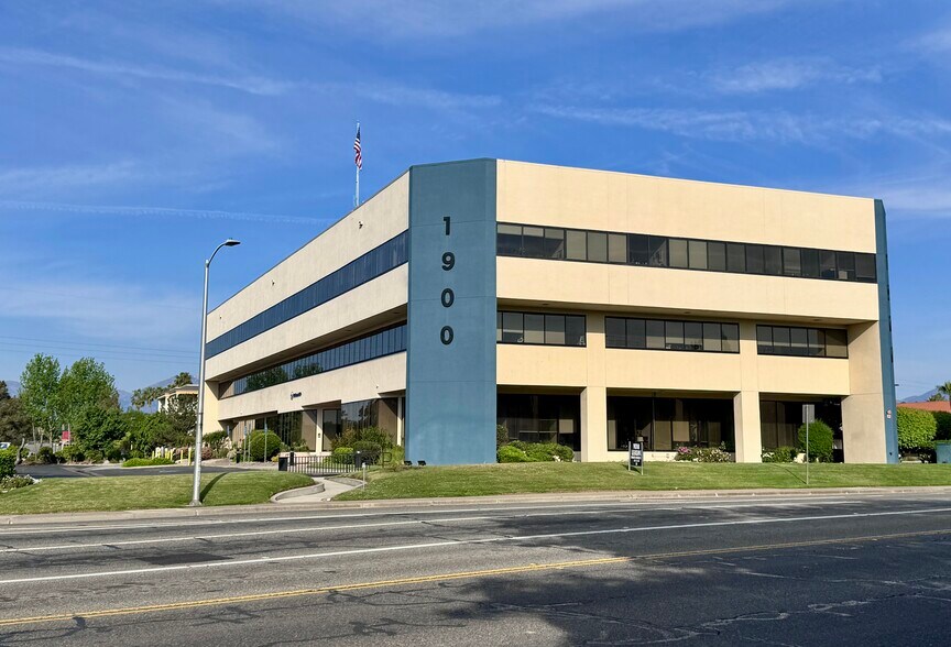 More Photos Of 1900 Churn Creek Rd, Redding Office For Lease