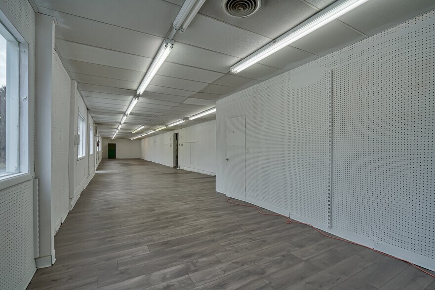 More Photos Of 457 Violet Ave, Poughkeepsie General Retail For Sale