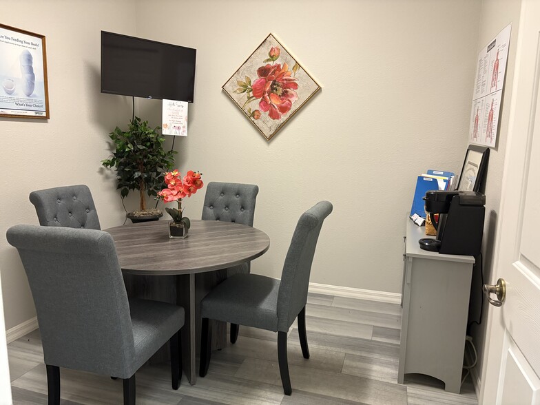 More Photos Of 15151 S US Highway 441, Summerfield Medical For Lease