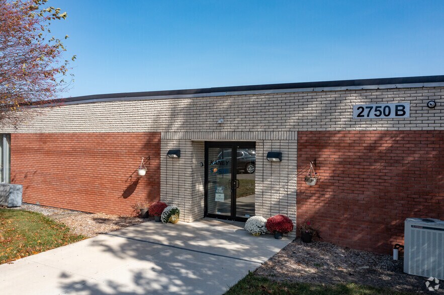 More Photos Of 2750A-2750B Indian Ripple Rd, Dayton Research And Development For Lease
