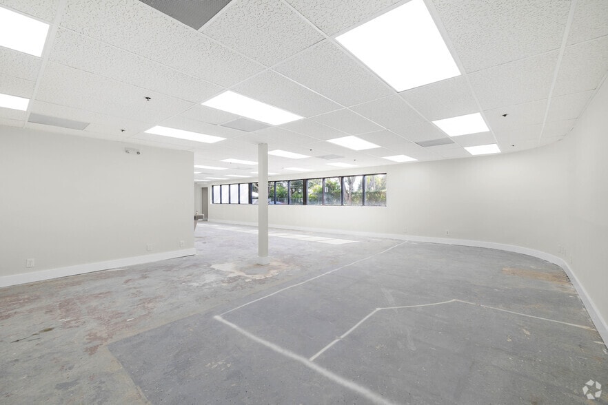 More Photos Of 23123 State Road 7, Boca Raton Office For Lease