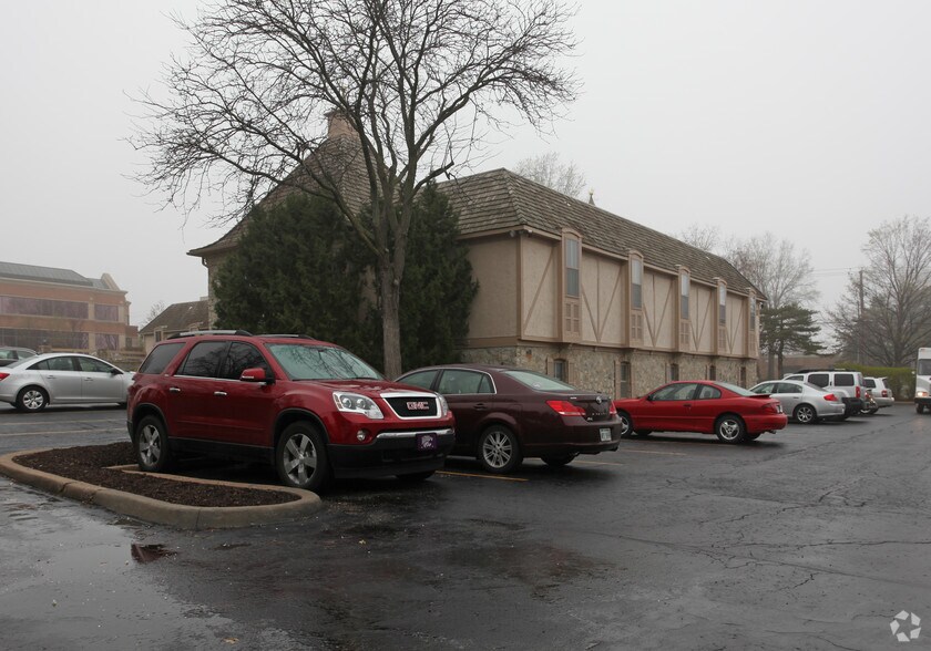 More Photos Of 4707 College Blvd, Leawood Office For Lease
