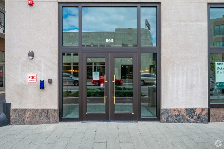 More Photos Of 863 Massachusetts Ave, Indianapolis Office For Lease