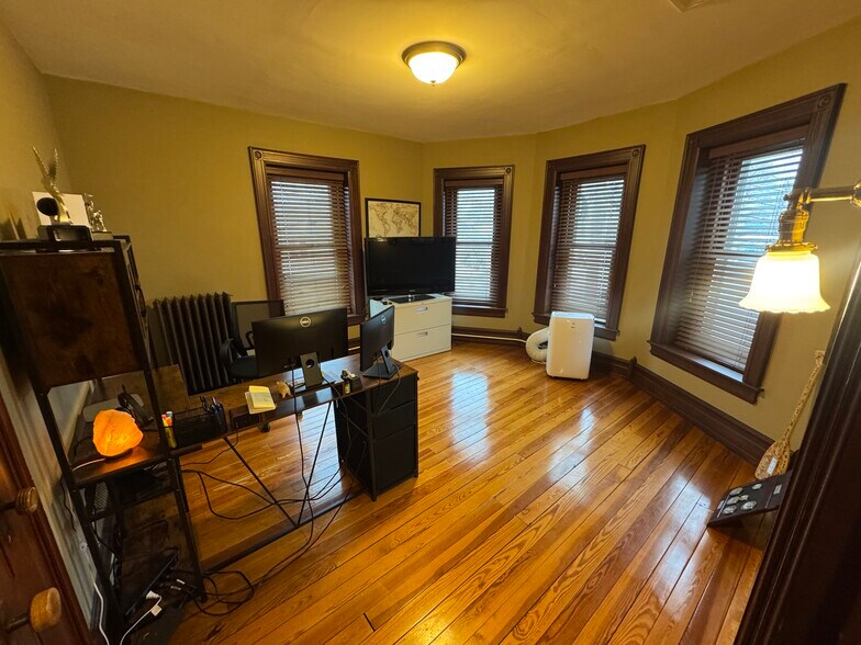 More Photos Of 5740 Lower Macungie Rd, Macungie Office For Lease