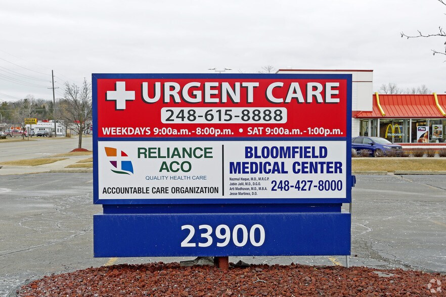More Photos Of 23900 Orchard Lake Rd, Farmington Hills Medical For Lease