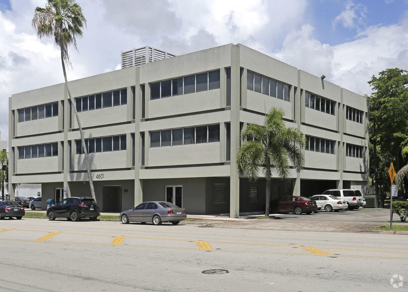 More Photos Of 4601 Ponce De Leon Blvd, Coral Gables Office For Lease