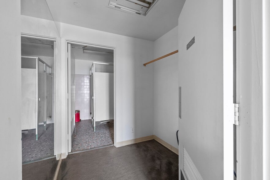 More Photos Of 8132 Garden Grove Blvd, Garden Grove Religious Facility For Sale