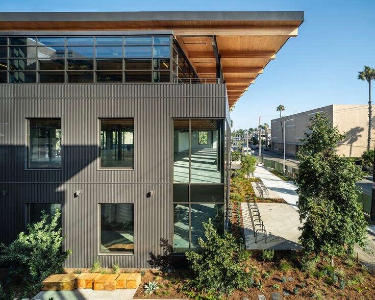 More Photos Of 4204 Glencoe Ave, Marina Del Rey Unknown For Lease