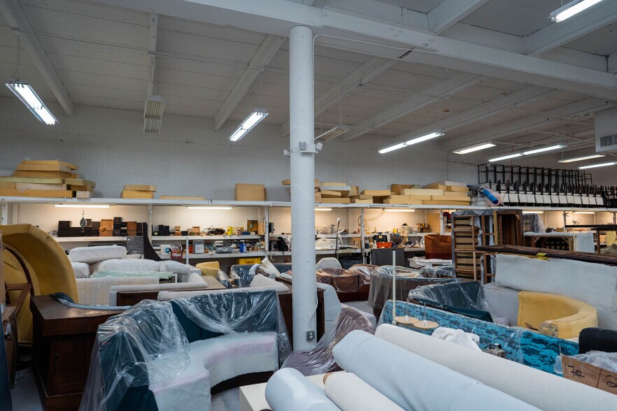 More Photos Of 6454 NE 4th Ave, Miami Light Manufacturing For Lease