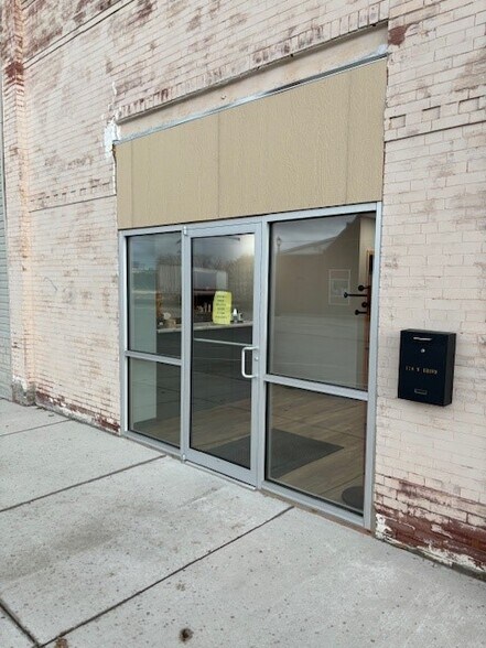 More Photos Of 103 E Main St, Pierce Office Residential For Sale