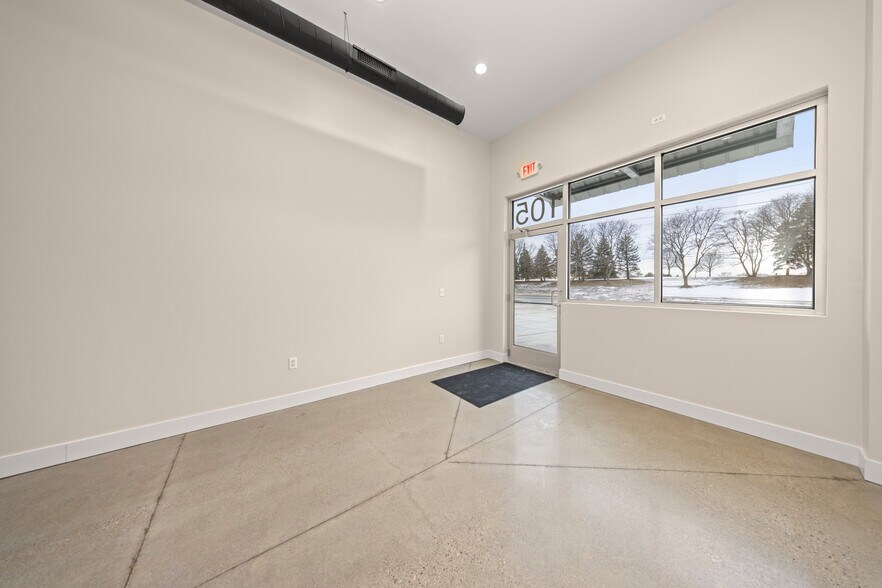 More Photos Of 3462 Greenfield rd, Berkley Medical For Lease