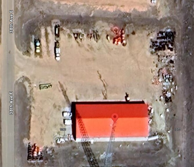 More Photos Of 836 38th Ave E, Dickinson Flex For Sale