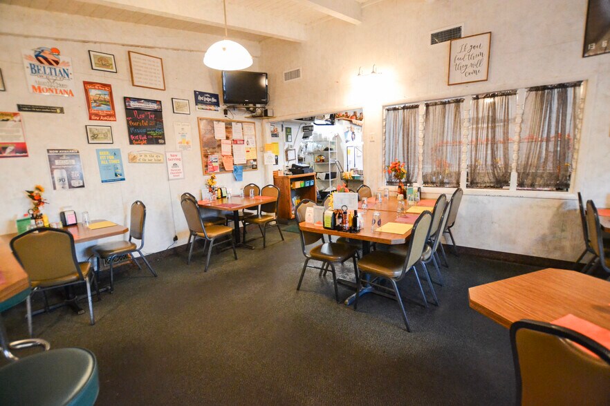 More Photos Of 631 NE Main St, Lewistown Lodge Meeting Hall For Sale