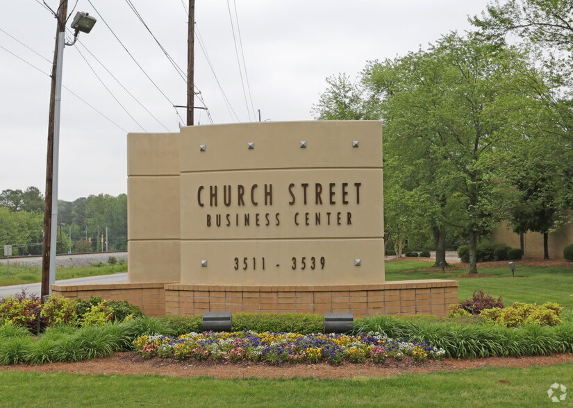 More Photos Of 3511 Church St, Clarkston Warehouse For Lease