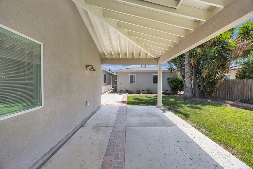 More Photos Of 456 N Batavia St, Orange Apartments For Sale