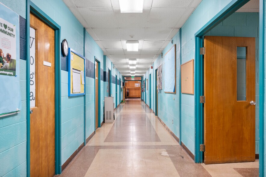 More Photos Of 418 W Adams St, Muncie Religious Facility For Sale