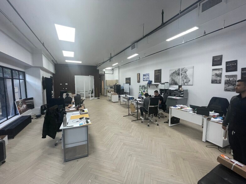 More Photos Of 154 Stanton St, New York Storefront Retail Residential For Lease