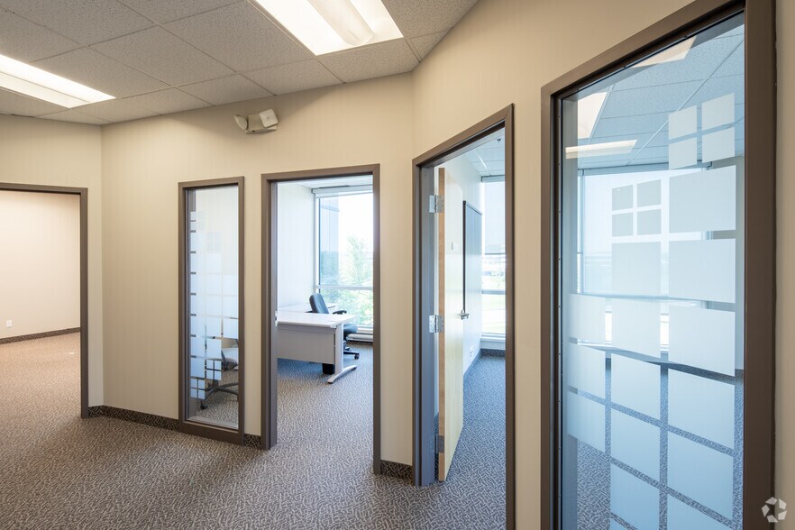 More Photos Of 445 Wes Graham Way, Waterloo Office For Lease