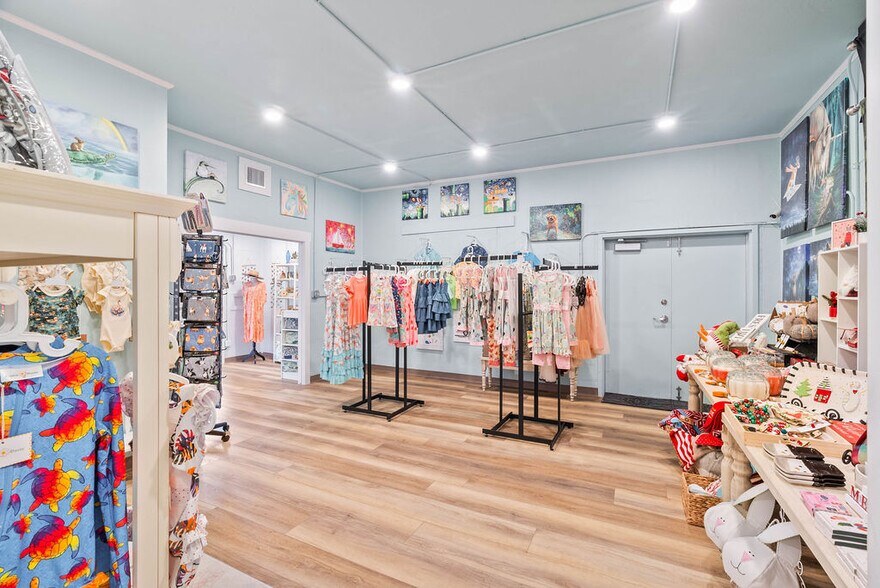 More Photos Of 1700 Highway 35 N, Rockport Storefront Retail Office For Sale