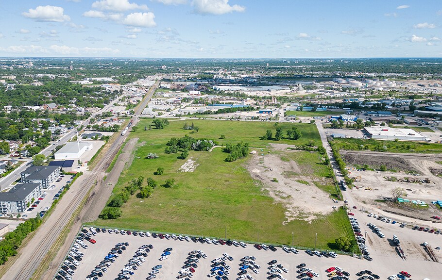 More Photos Of Marion @ Archibald, Winnipeg Land For Sale