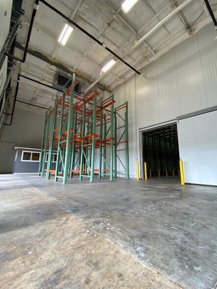 More Photos Of 9342 SE Loop 410, San Antonio Refrigeration Cold Storage For Sale