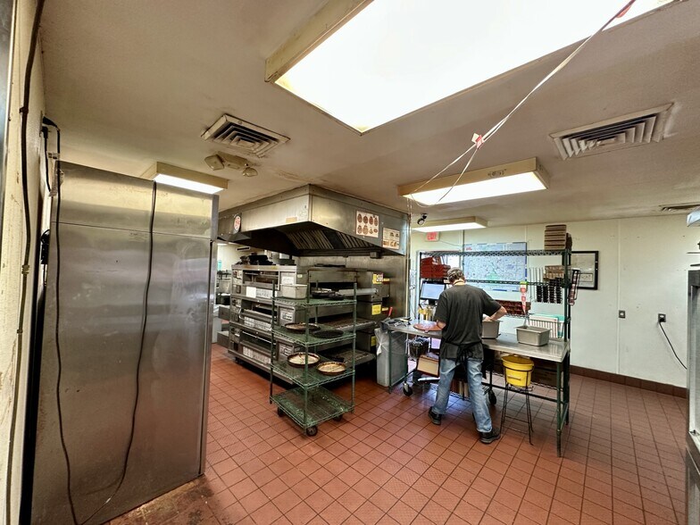 More Photos Of 6736 E Main St, Reynoldsburg Fast Food For Sale