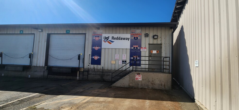 Primary Photo Of 19899 Alexander Ave, Anderson Truck Terminal For Lease