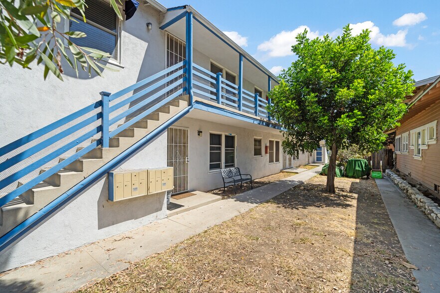 More Photos Of 1136 Linden Ave, Long Beach Apartments For Sale