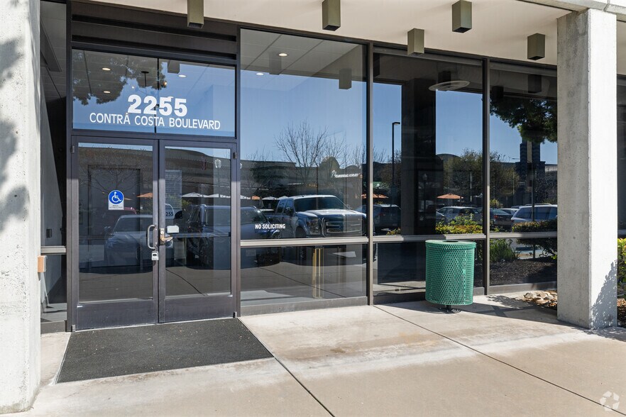 More Photos Of 2255 Contra Costa Blvd, Pleasant Hill Office For Sale