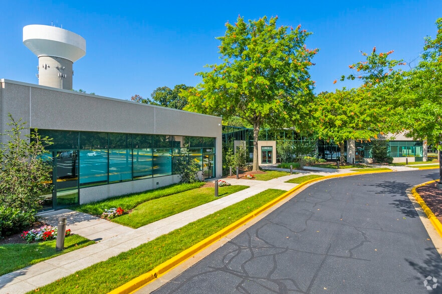 More Photos Of 12200 Plum Orchard Dr, Silver Spring Unknown For Lease