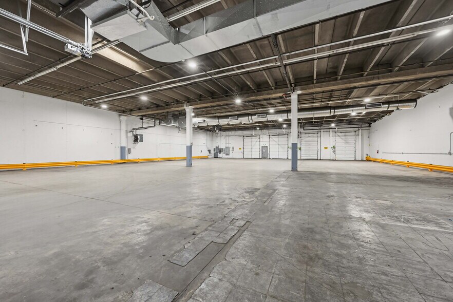 More Photos Of 4910 Northpark Dr, Colorado Springs Distribution For Lease