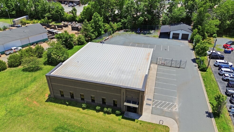 More Photos Of 13142 Albemarle Rd, Mint Hill Light Distribution For Sale