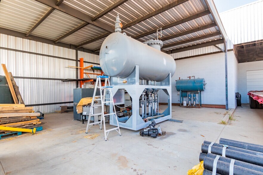 More Photos Of 4120 E Madison St, Phoenix Warehouse For Lease