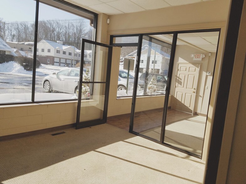 More Photos Of 724 Danbury Rd, Ridgefield Office For Lease