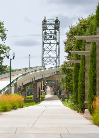 More Photos Of 1015-1021 Walnut St, Yankton Apartments For Sale