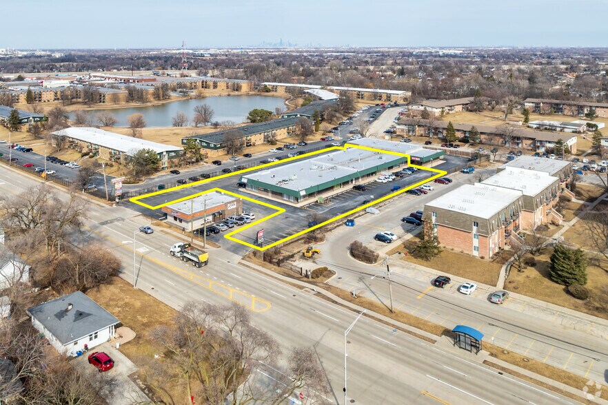 Primary Photo Of 8501-8523 S 88th Ave, Justice Freestanding For Sale