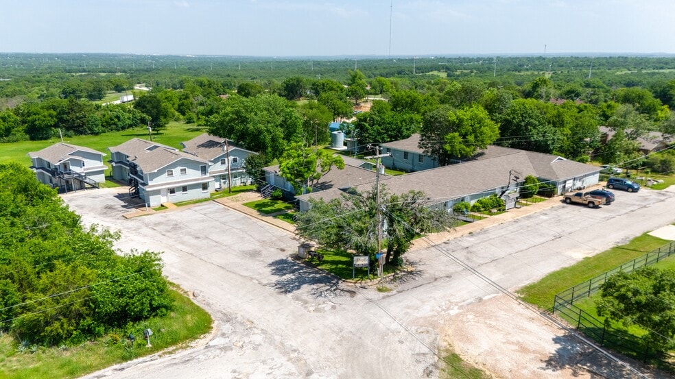 More Photos Of 2216 Marilyn St, Weatherford Apartments For Sale